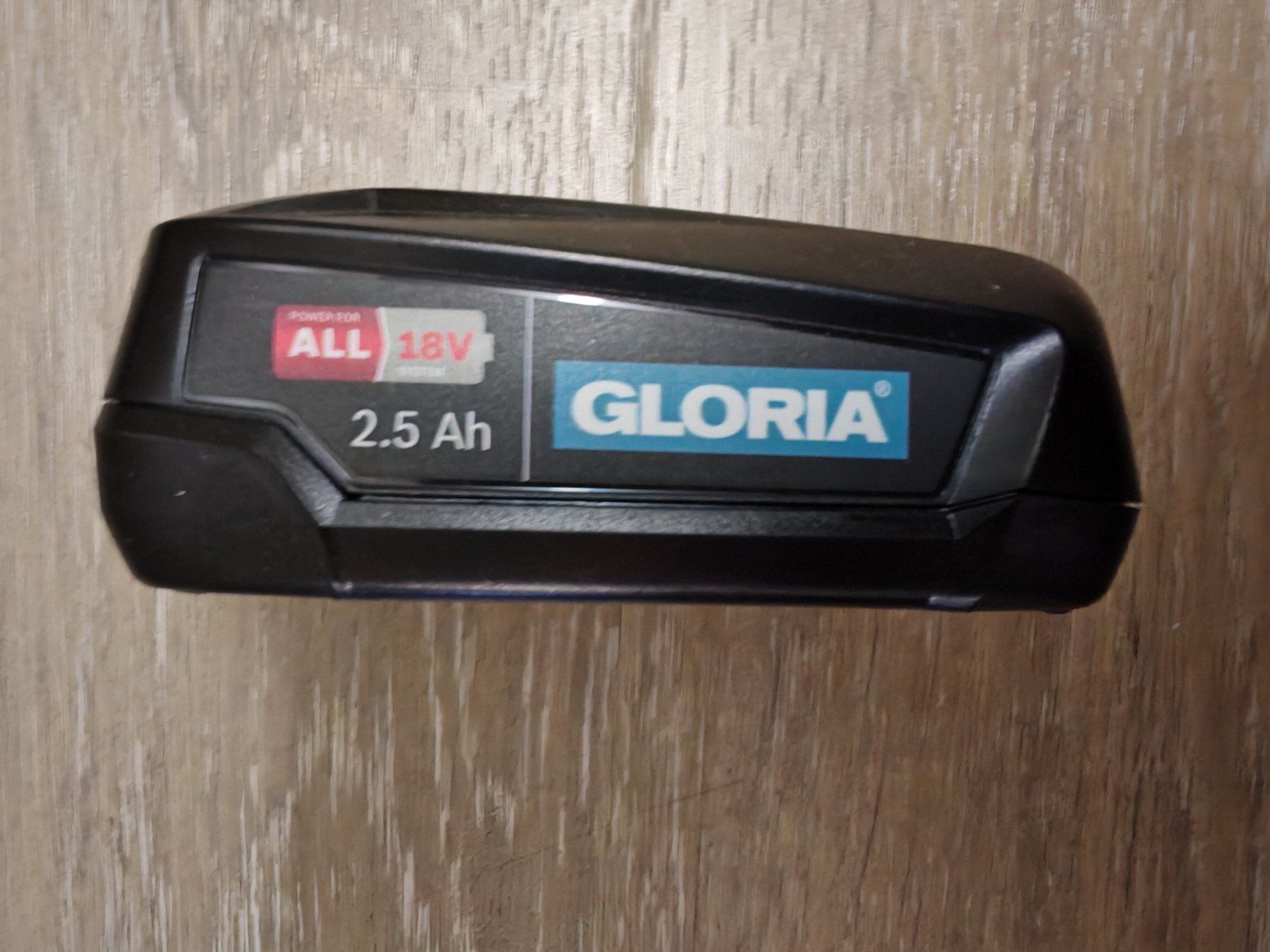 Bosch Akkus & Batterien: Gloria Akku 18Volt 2.5 Ah 45 Wh – Gebraucht aus Bern von Isterk 5