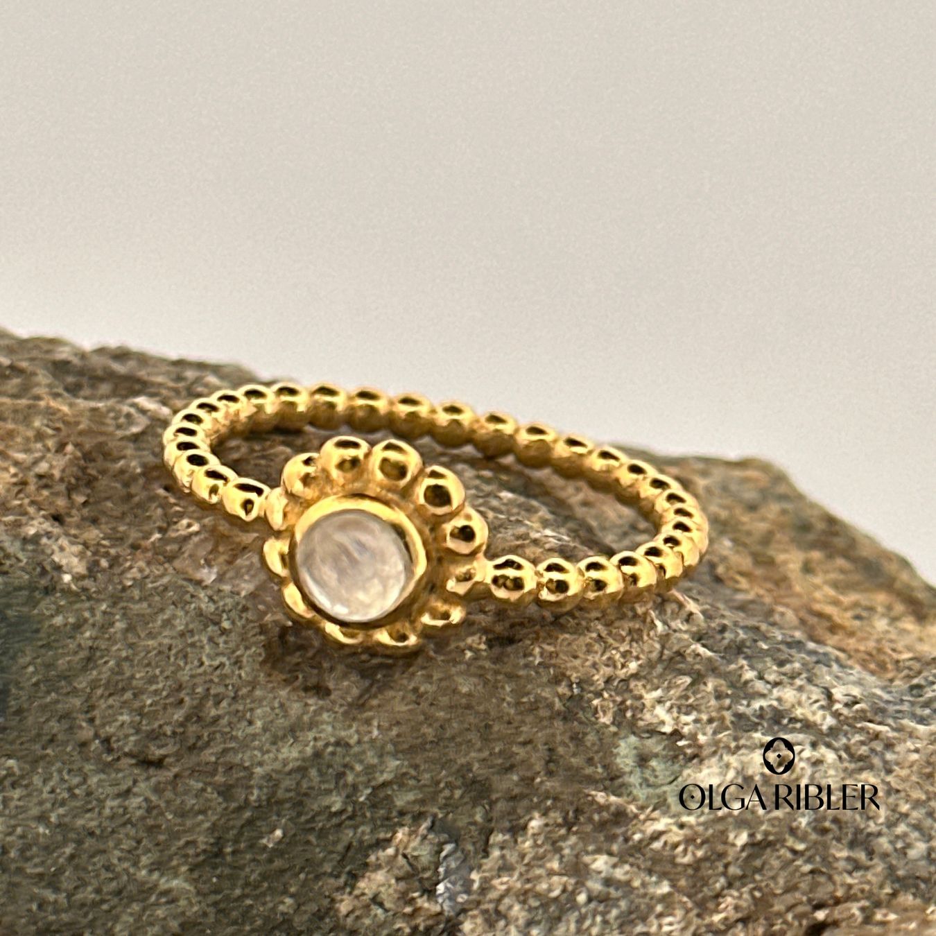 Olga Ribler Anelli: Silberring vergoldet mit Mondstein, Gr.56 – Nuovo (secondo la descrizione) da Luzern venduto da MonikaS03 6