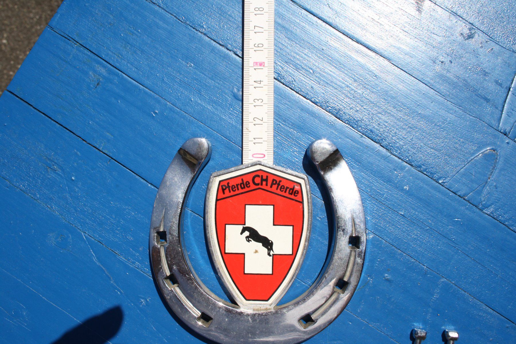 Altro in Accessori per animali: HUFEISEN VERCHROMT MIT EMBLEM CH PFERDE – Usato da Wauwil venduto da Pneuedy 5
