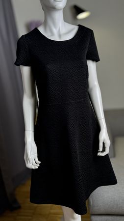 Elegantes HUGO BOSS Kleid ||Größe M||