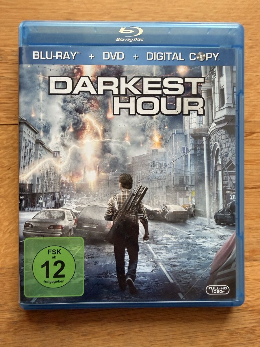 Tutti i DVDs: Darkest Hour (2011) Blu-ray + DVD Sci-Fi Alien Invasion – Usato da Kölliken venduto da nerdorado