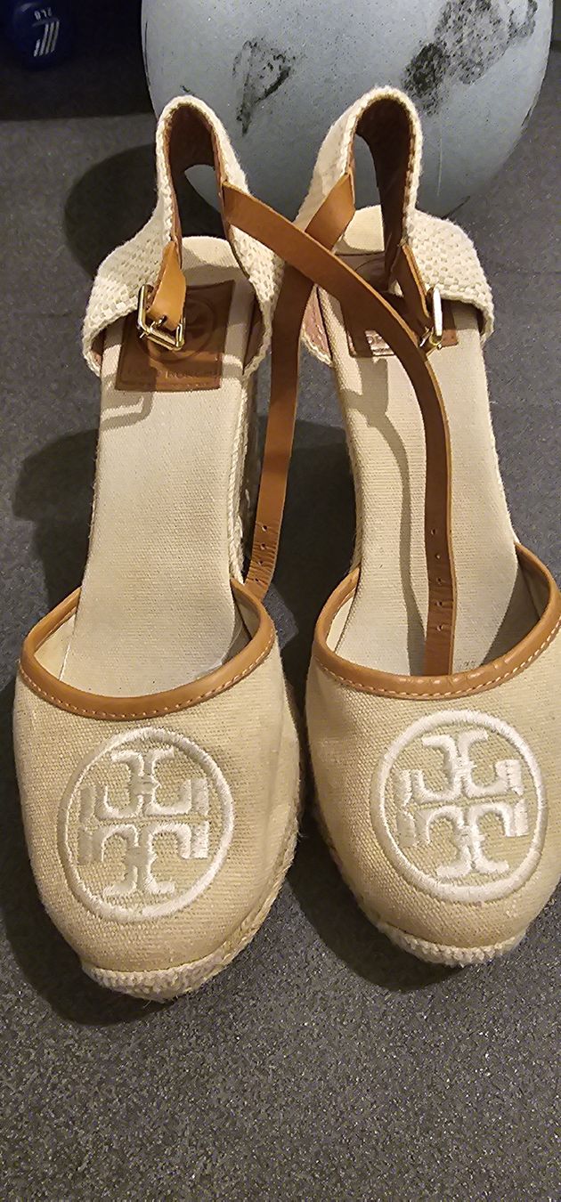 Tory Burch Damenschuhe: Tory Burch Wedge  – Gebraucht aus La Tour-de-Peilz von mcp_w7rw