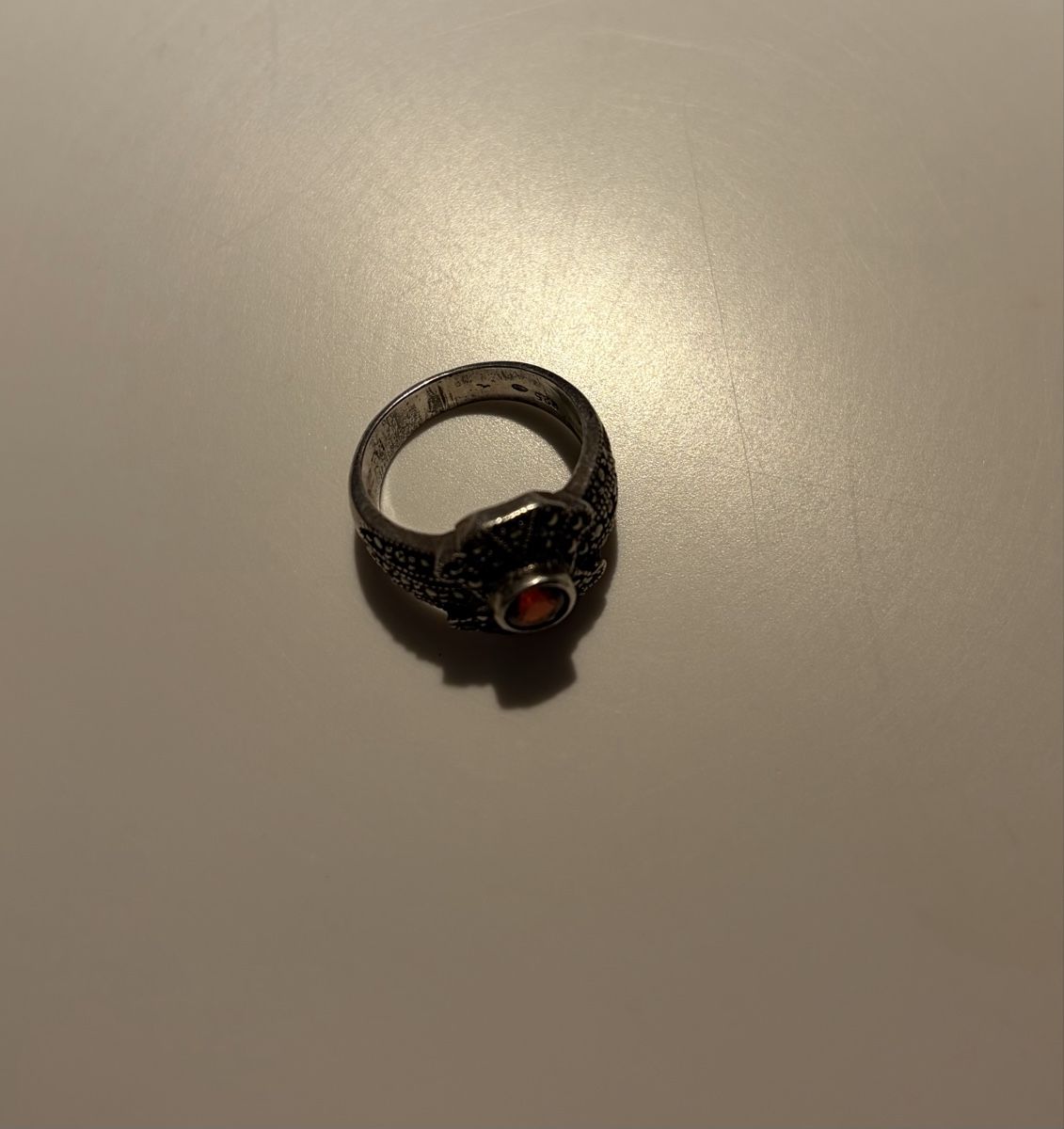 Anelli: Ring - Silber mit rotem Stein – Nuovo (secondo la descrizione) da Zürich venduto da shopping07 1