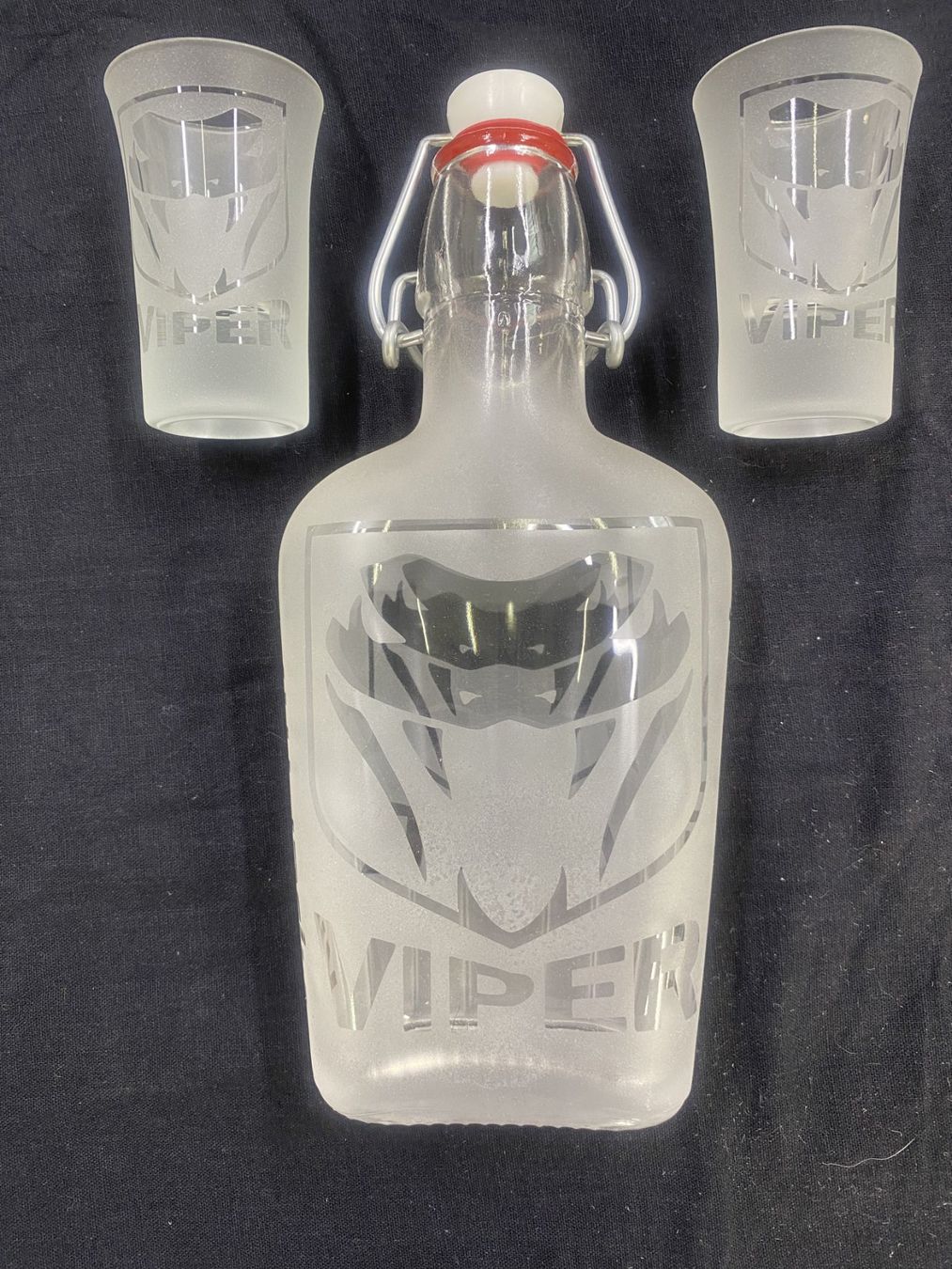 Dodge Accessori per altri veicoli: Dodge Viper Schnaps Glas Set Neu – Nuovo (secondo la descrizione) da Rüti ZH venduto da 2005kohler