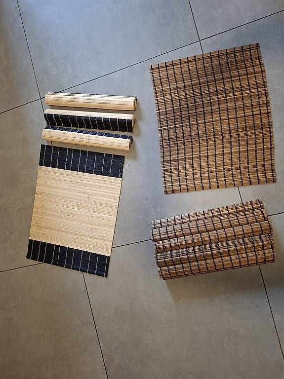 Set de table et chaises: Tischset – Neuf avec emballage d'origine à Grosswangen par _Ra
