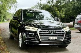 AUDI Q5 3.0 TDI sport quattro *S LINE*