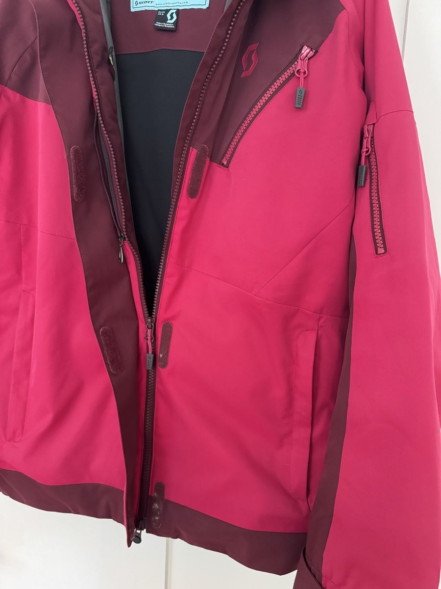 Scott Jacken: Scott Damen Skijacke – Gebraucht aus St. Gallen von BiancaL11 3