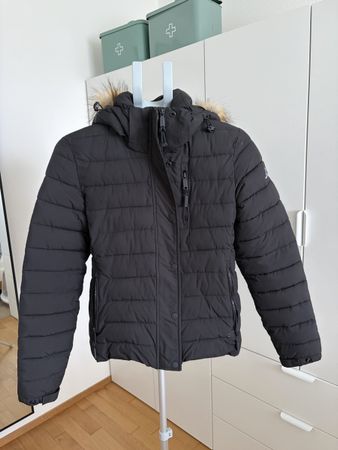 Superdry Winterjacke mit abnehmbarer Kapuze – top Zustand