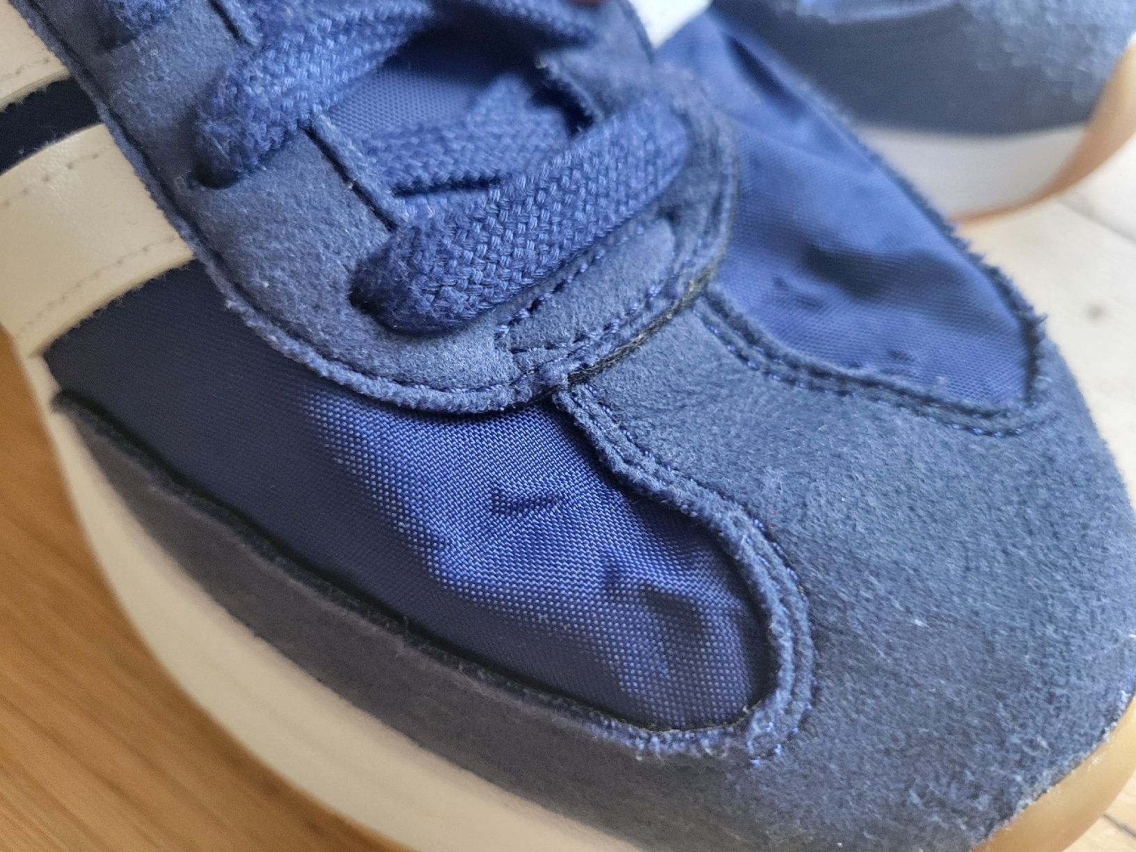 Scarpe da uomo: Adidas Hallenschuhe – Usato da Solothurn venduto da Mamoutrix 1