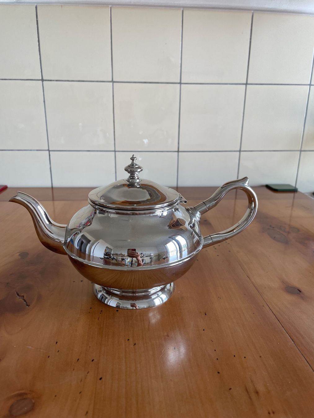 Teekannen: théière argentée – Gebraucht aus Lausanne von Elpi2014 2