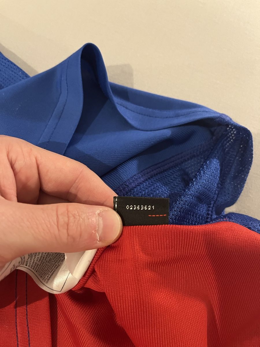 FC Basel Leibchen & Hosen: FC Basel Trikot, Streller #9, Grösse: M – Neu (gemäss Beschreibung) aus Bern von kits_4life 4