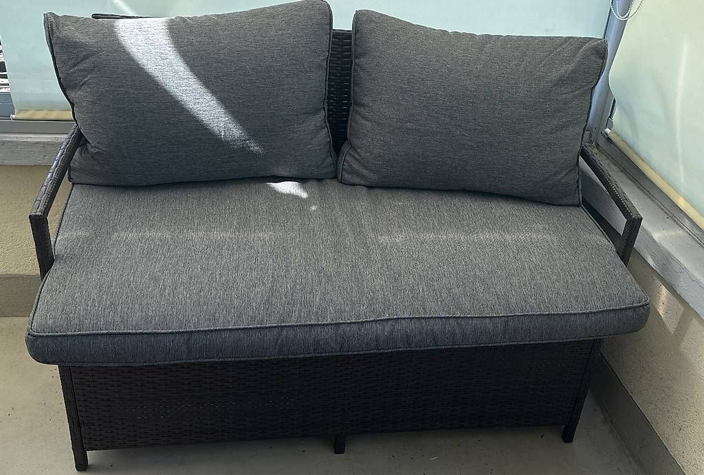 Sofas: Gartenlounge mit Stauraum – Gebraucht aus Zollikerberg von eva_chz9