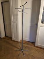 Jackenständer / Garderobe
