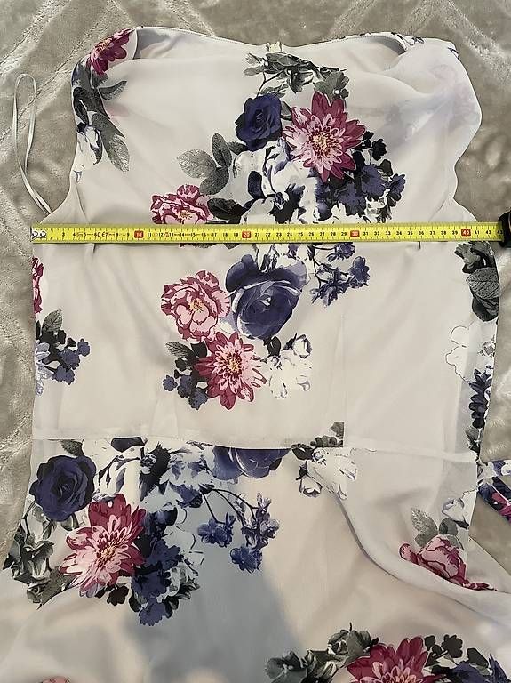 Robes: Sommerkleid mit Blumenmuster Gr 38 – D'occasion à Zürich par Maggi1980 3