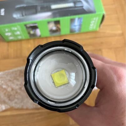 Lampade: LED Taschenlampe – Nuovo e nell'imballaggio originale da Emmenbrücke venduto da nne_hm9j 1