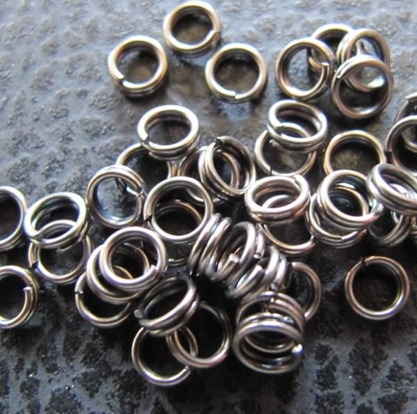Altro in Giocattoli & Bricolage: 1000 Doppel Jump Ringli, Ringe 4mm – Nuovo (secondo la descrizione) da Schwanden GL venduto da UHRKNALL