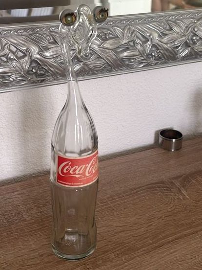 Coca-Cola Apparecchiature e tecnologia a gas: Coca Cola Flasche mit Glasfigur Neuware 40 Zeichen – Usato da rheineck venduto da Neshi06