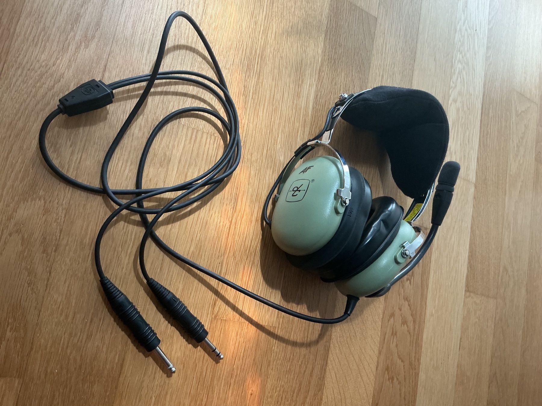 David Clark Kopfhörer: David Clark H10-13.4 Aviation Headset – Gebraucht aus Winterthur von ann_kv7j 1
