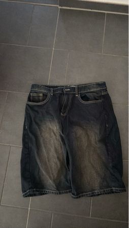 Jeansshorts dunkelblau Grösse M gebraucht