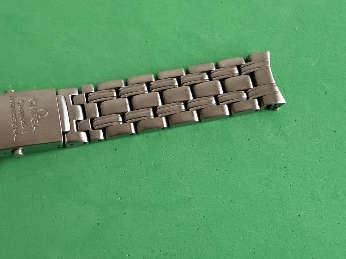 Bracciali & Braccialetti: OMEGA Bracelet 1502/824 – Usato da Bassecourt venduto da 59.00chf 1