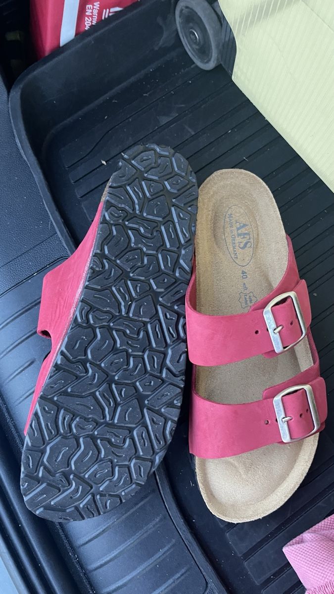 Scarpe da donna: AFS Sandalen Rot Grösse 40 neu – Nuovo e nell'imballaggio originale da Riehen venduto da markstre11 1