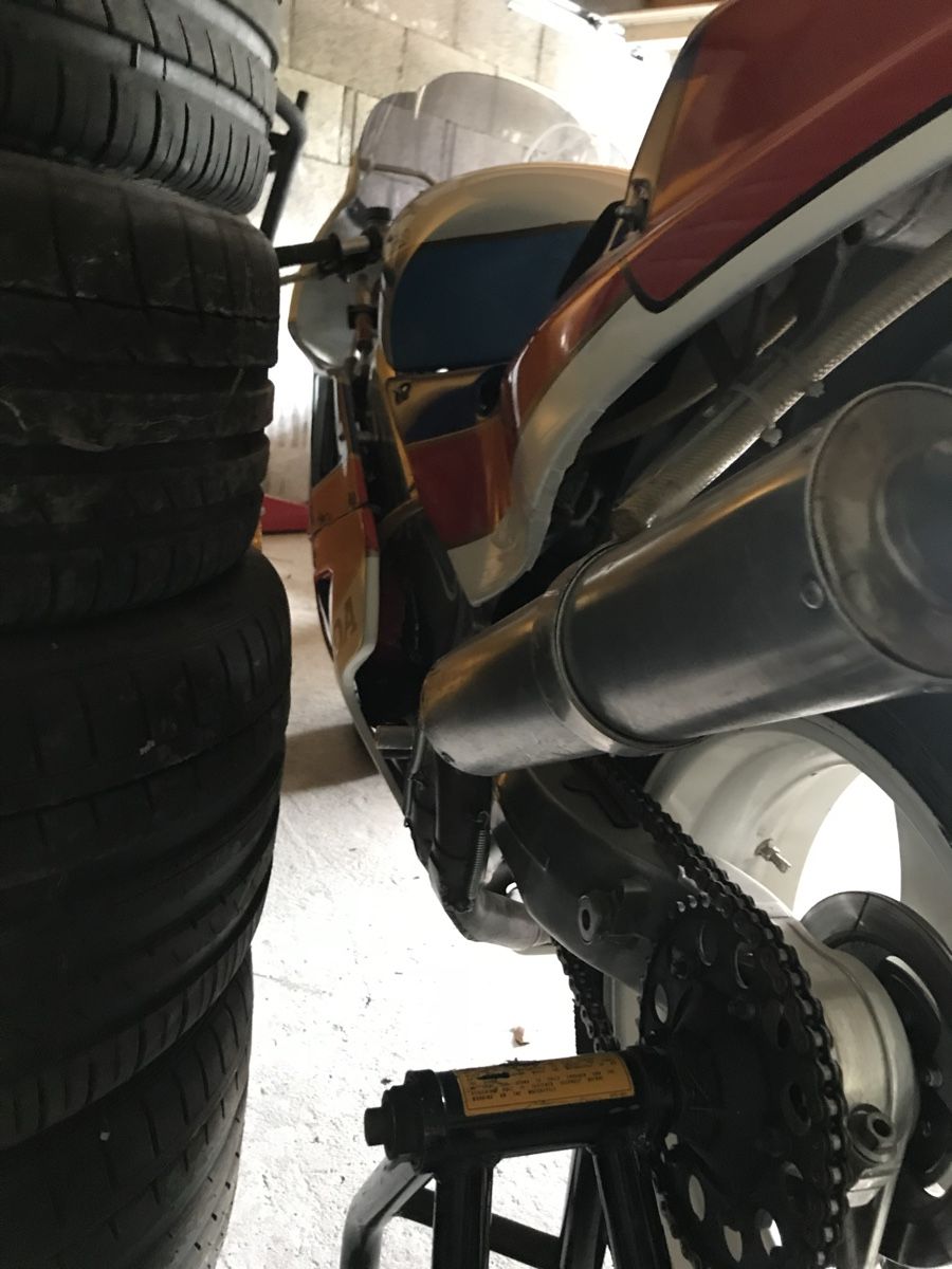 Piste: Honda VFR RC30 Course – Usato da Choëx venduto da steveXB12 7