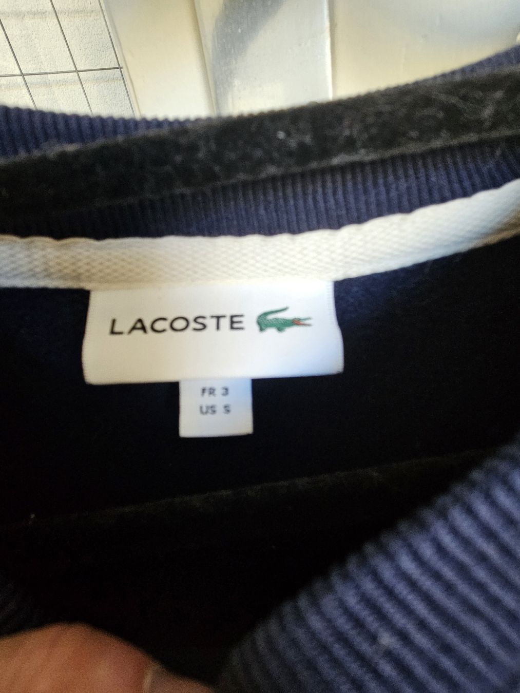 Lacoste Maglioni & Felpe: Pull Lacoste Homme, Taille S, Bleu Marine/Blanc – Usato da Lausanne venduto da magic_roro 2