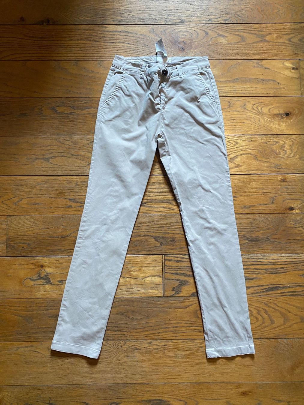 Max Mara Pantaloni: Pantalon modèle Audrey de Weekend Max mara taille 34 – Usato da Hermance venduto da joe_td6n
