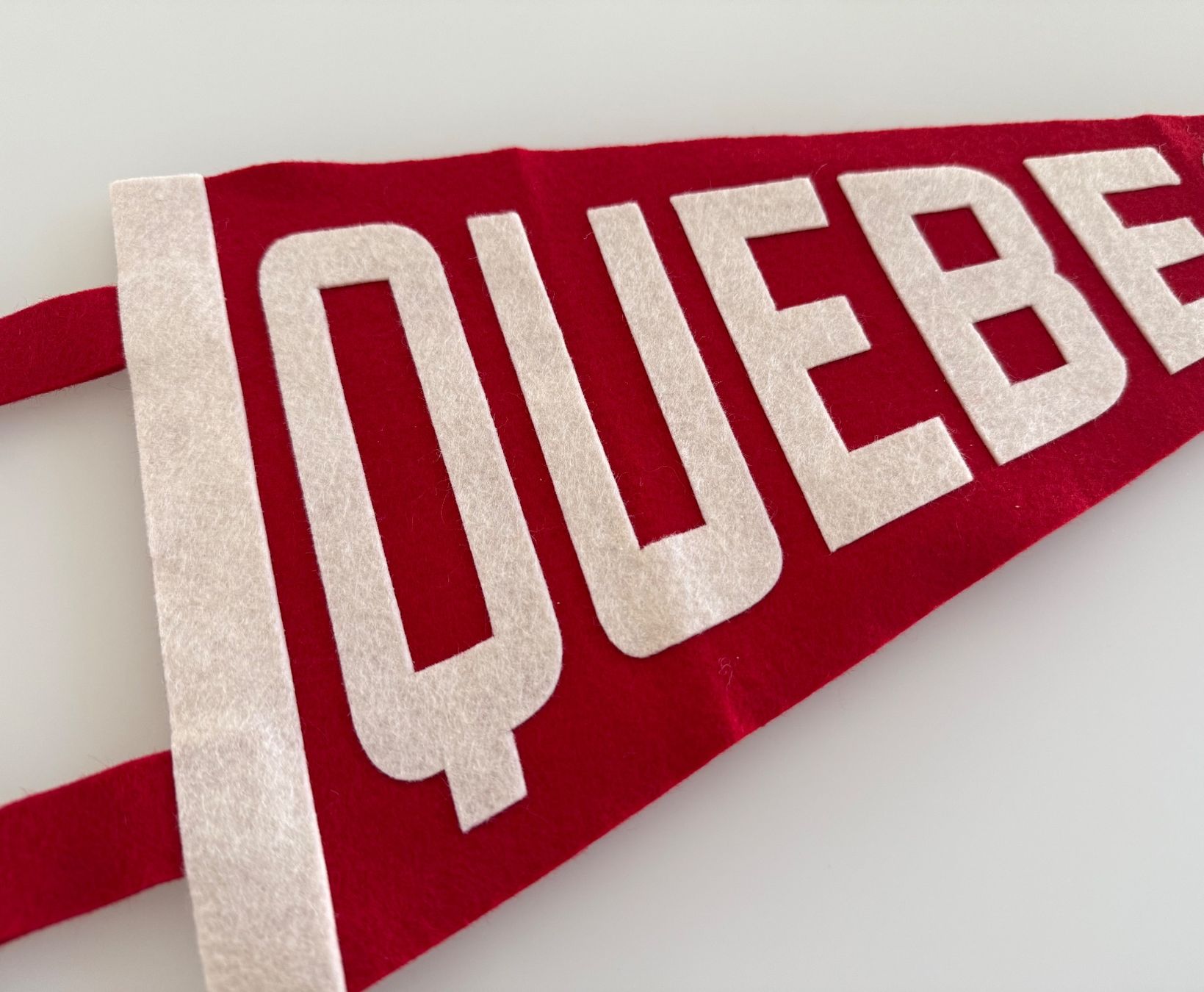 Bandiere: Fanion en feutre Québec – Usato da Denges venduto da peumens 2