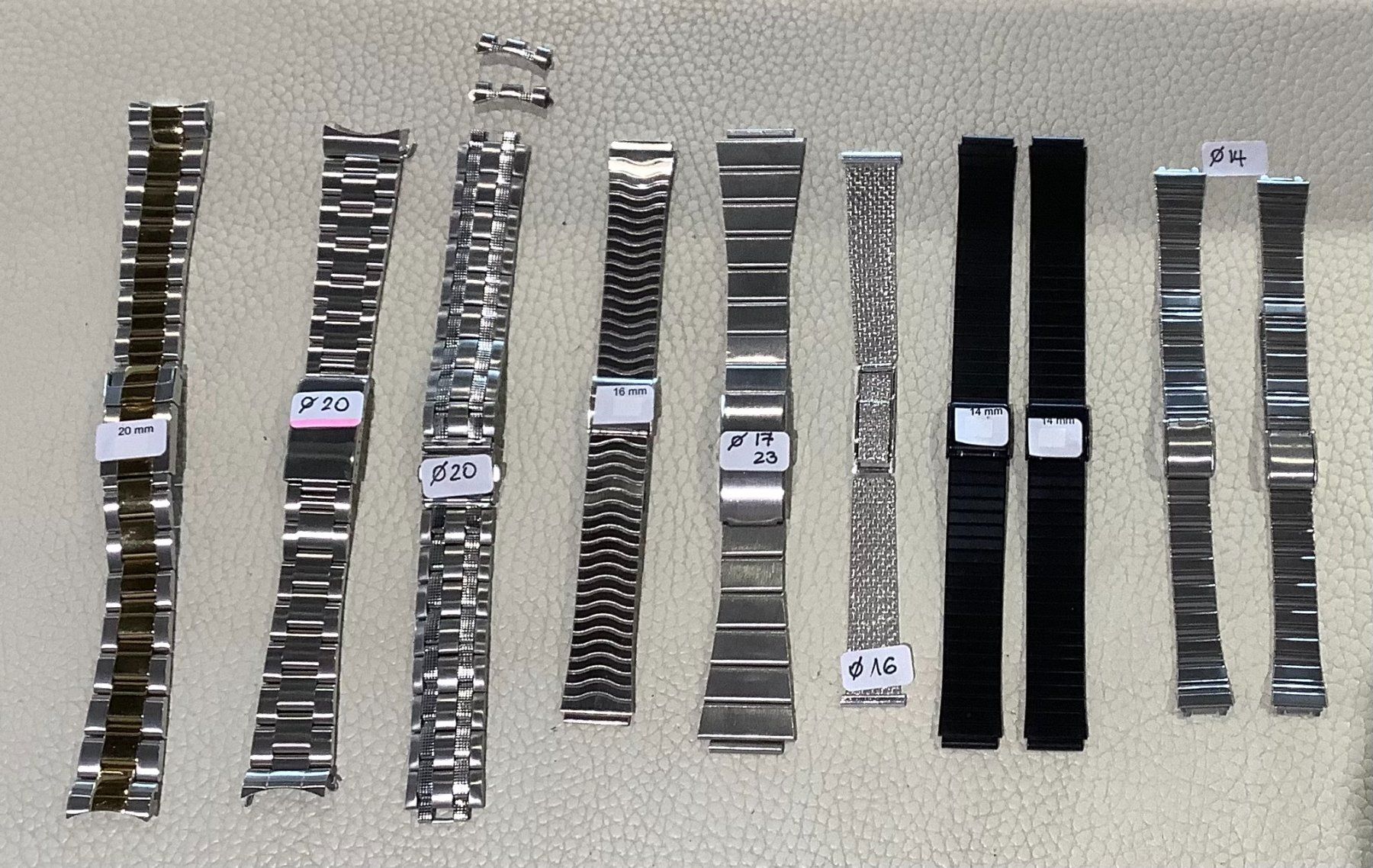 Orologi: CINTURINI ACCIAIO – Nuovo e nell'imballaggio originale da ascona venduto da Ascona6612.