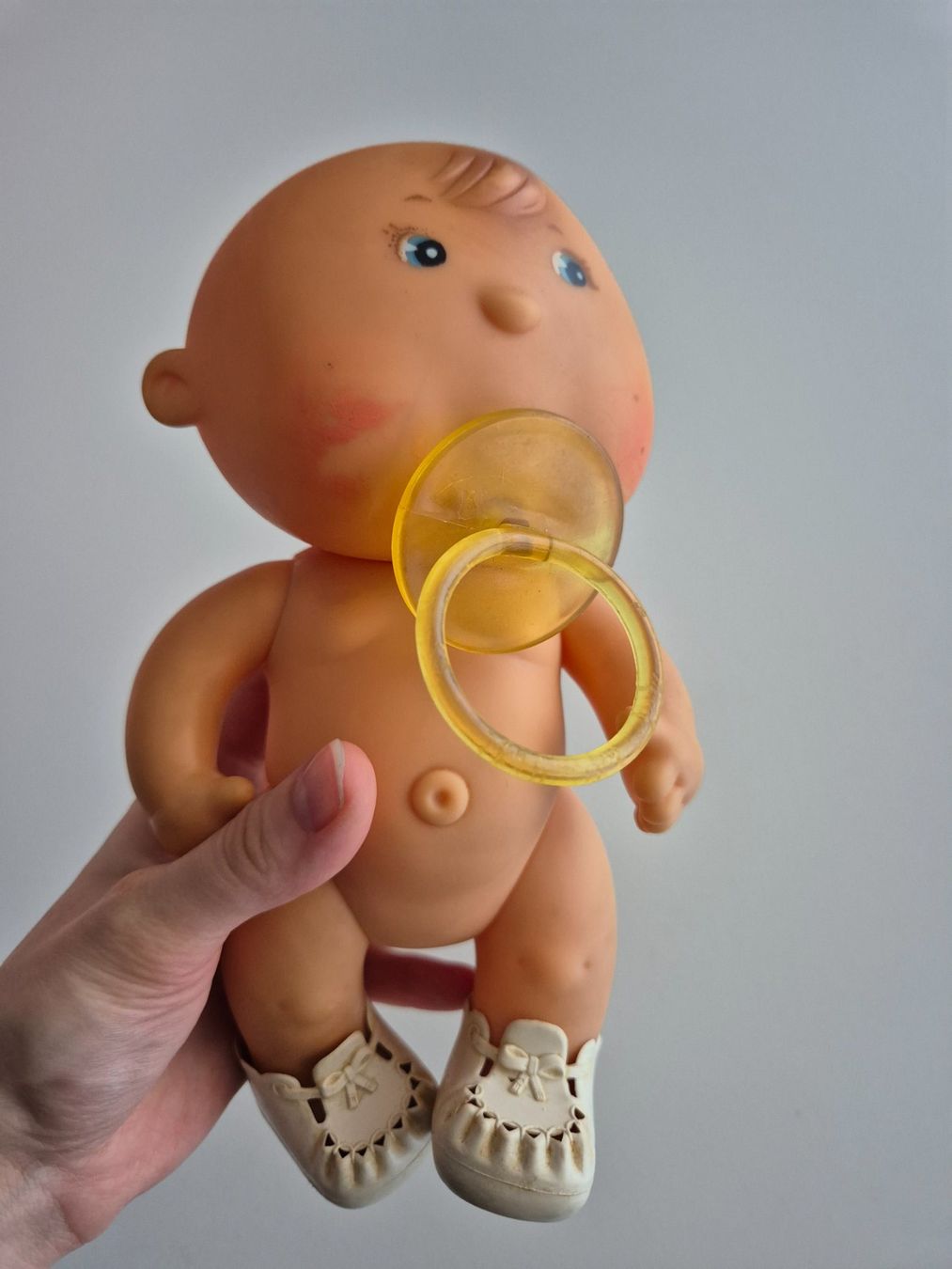 Bambole: Vintage Baby Puppe mit Schnuller – Usato da Zürich venduto da pau_y8mv 2
