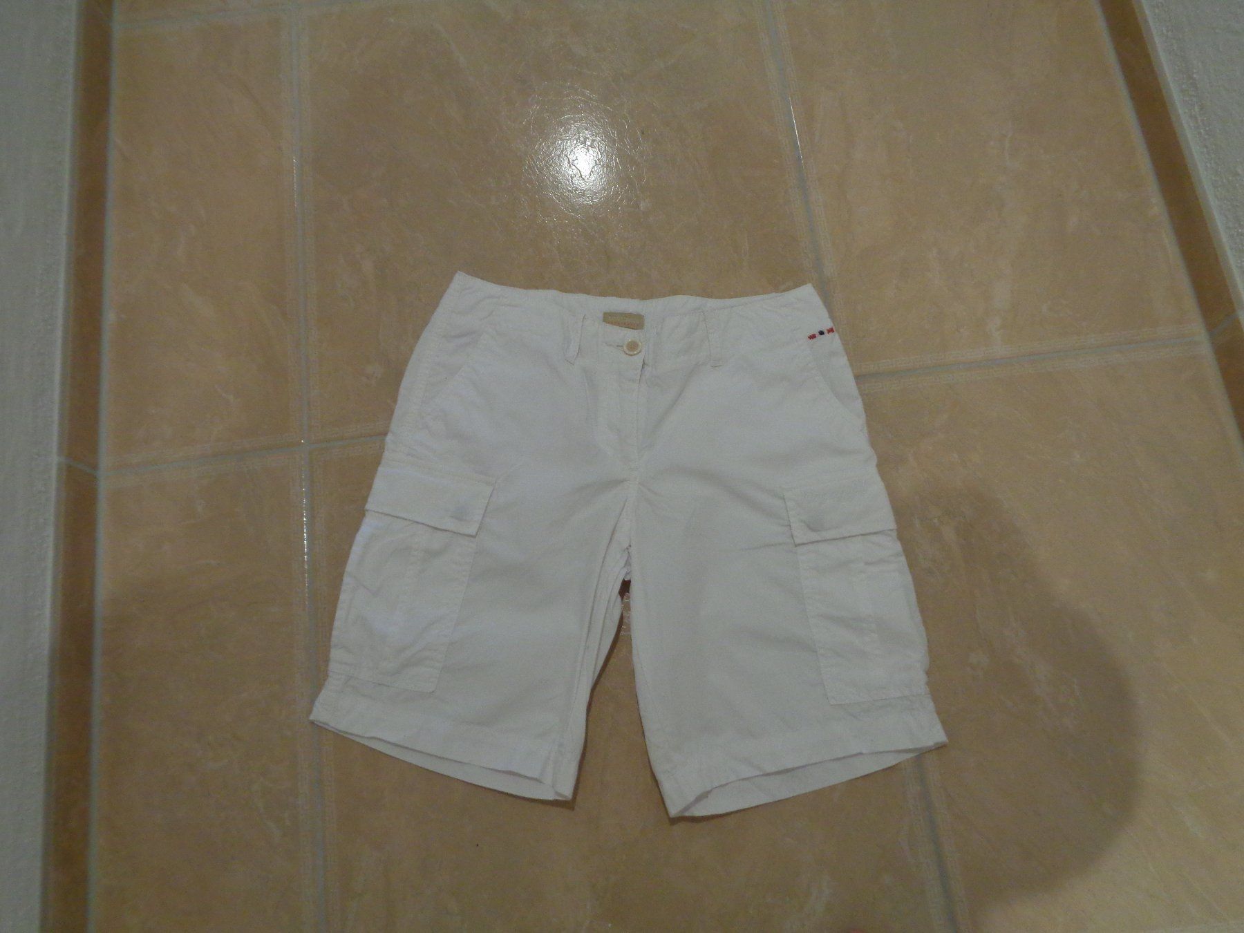 Pantaloni: Napapijri neue Shorts, 34 – Nuovo (secondo la descrizione) da Klingnau venduto da Markus14