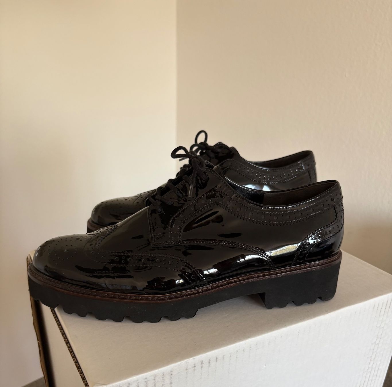 Gabor Scarpe da uomo: Gabor Lack Budapester gr 7 1/2 (40) NEU – Nuovo e nell'imballaggio originale da Niederbipp venduto da fashionfuchs 5