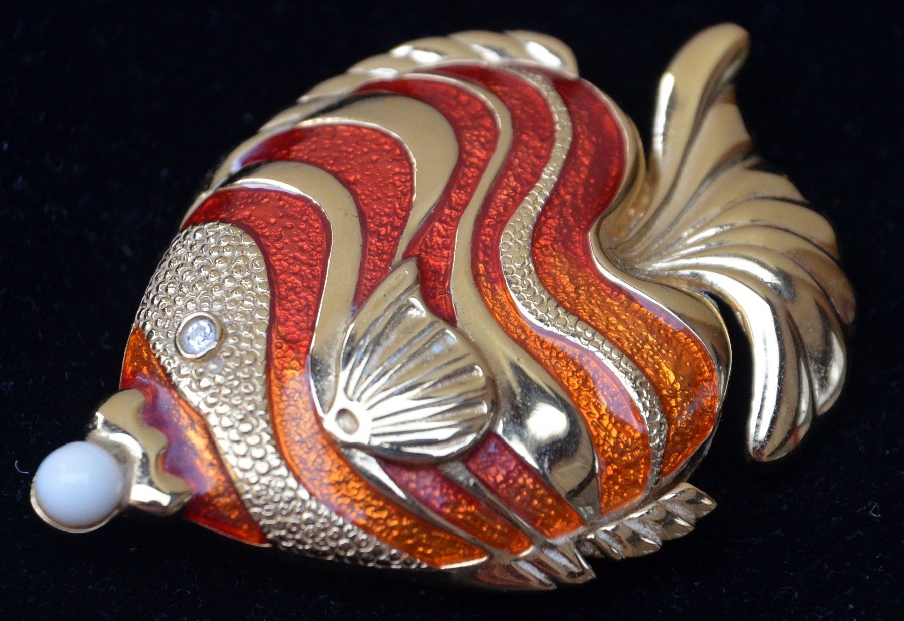 Estée Lauder Profumi & Eau de Toilette: Estée Lauder Spillbound  Tropisal Fish Solid Perfume 1990s – Usato da Collonges venduto da arashee 1