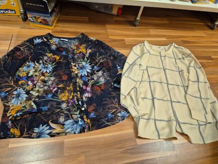 1Bluse gr 46 nach Wahl K3