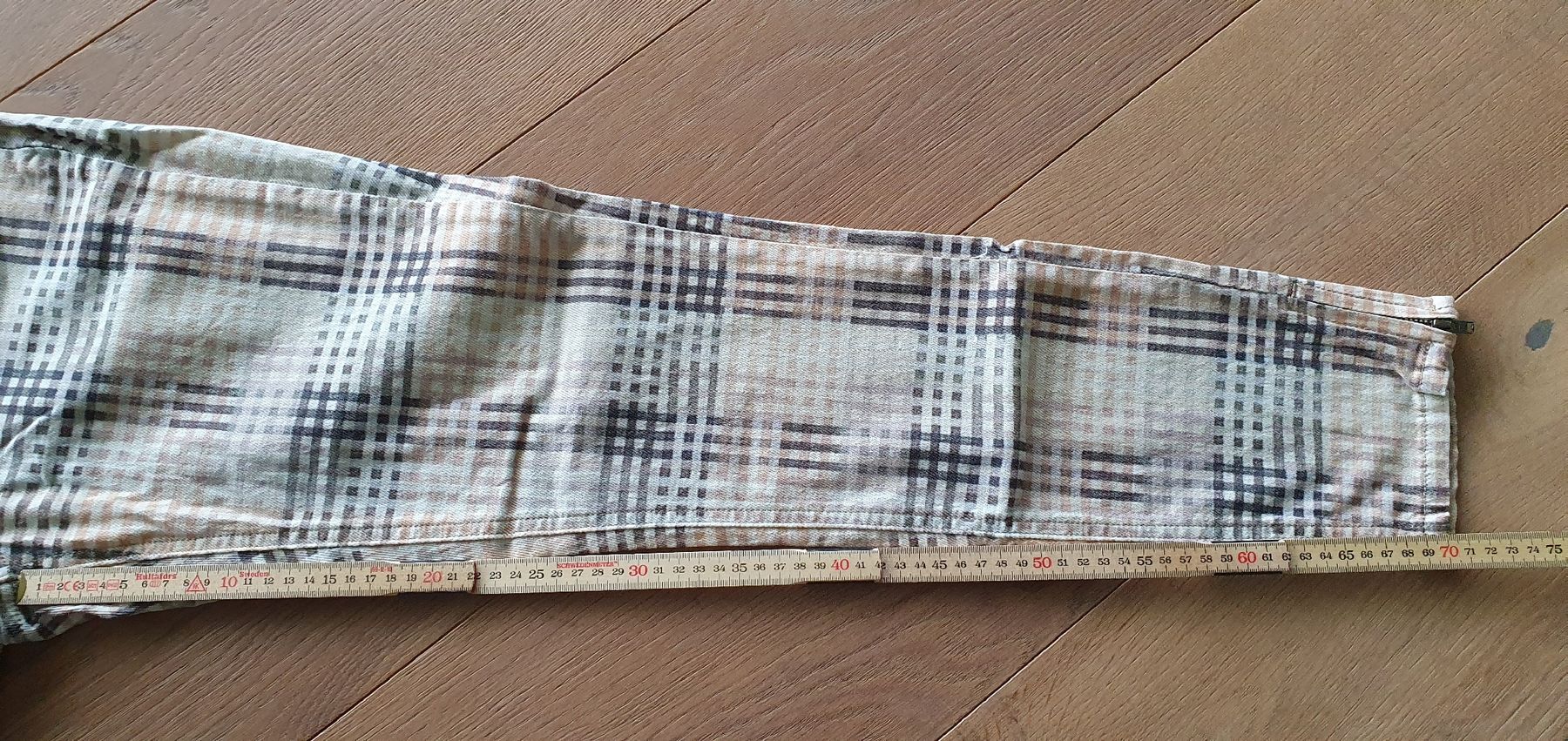 Nile Pantaloni: Hose "Nile" gemustert, Gr. 36 – Nuovo (secondo la descrizione) da Möriken AG venduto da Katze110 3