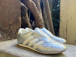 Adidas Sneaker Silber Weiss gebraucht guter Zustand
