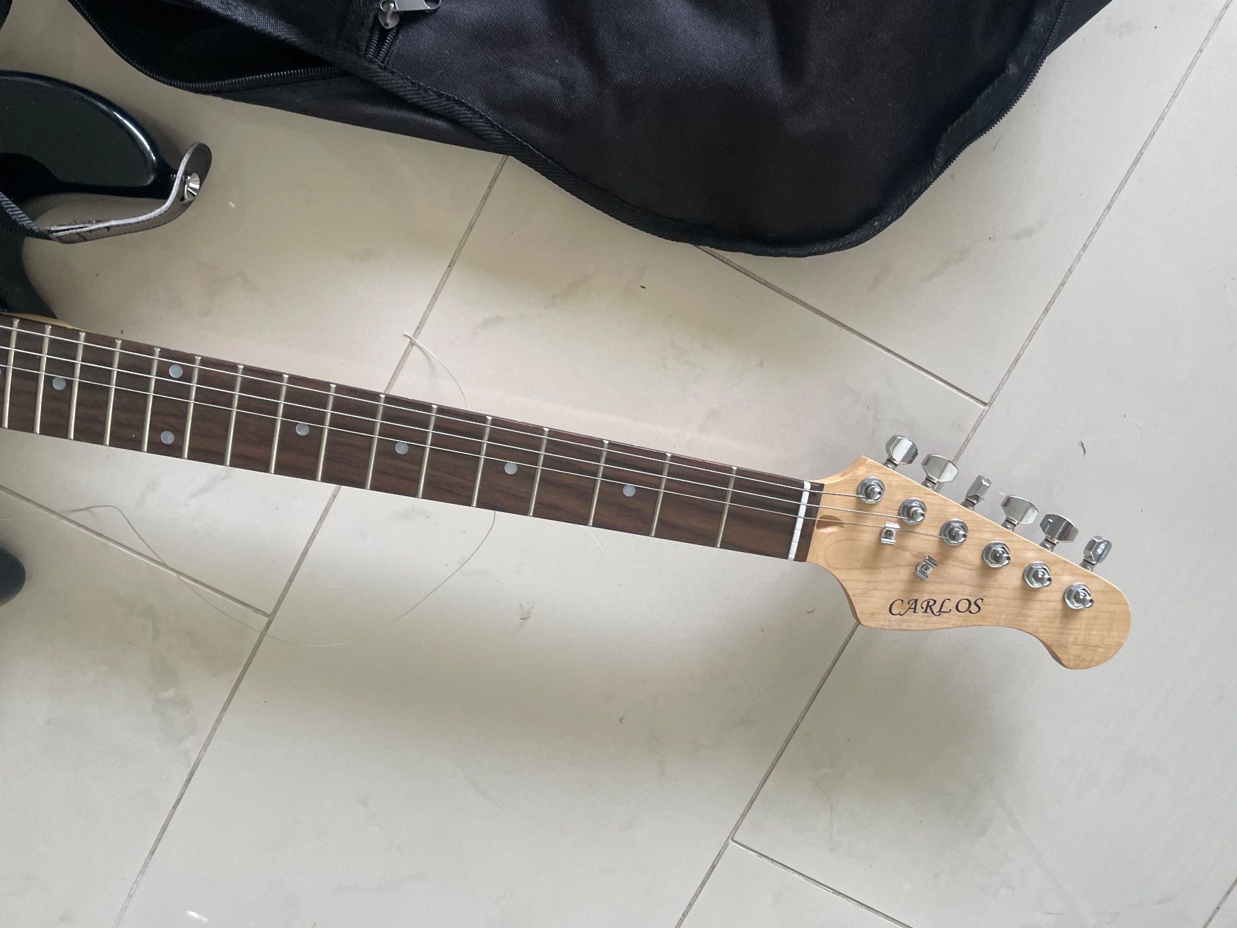 Strumenti musicali: Elektrische Gitarre Carlos – Usato da Adligenswil venduto da mer_lin 1