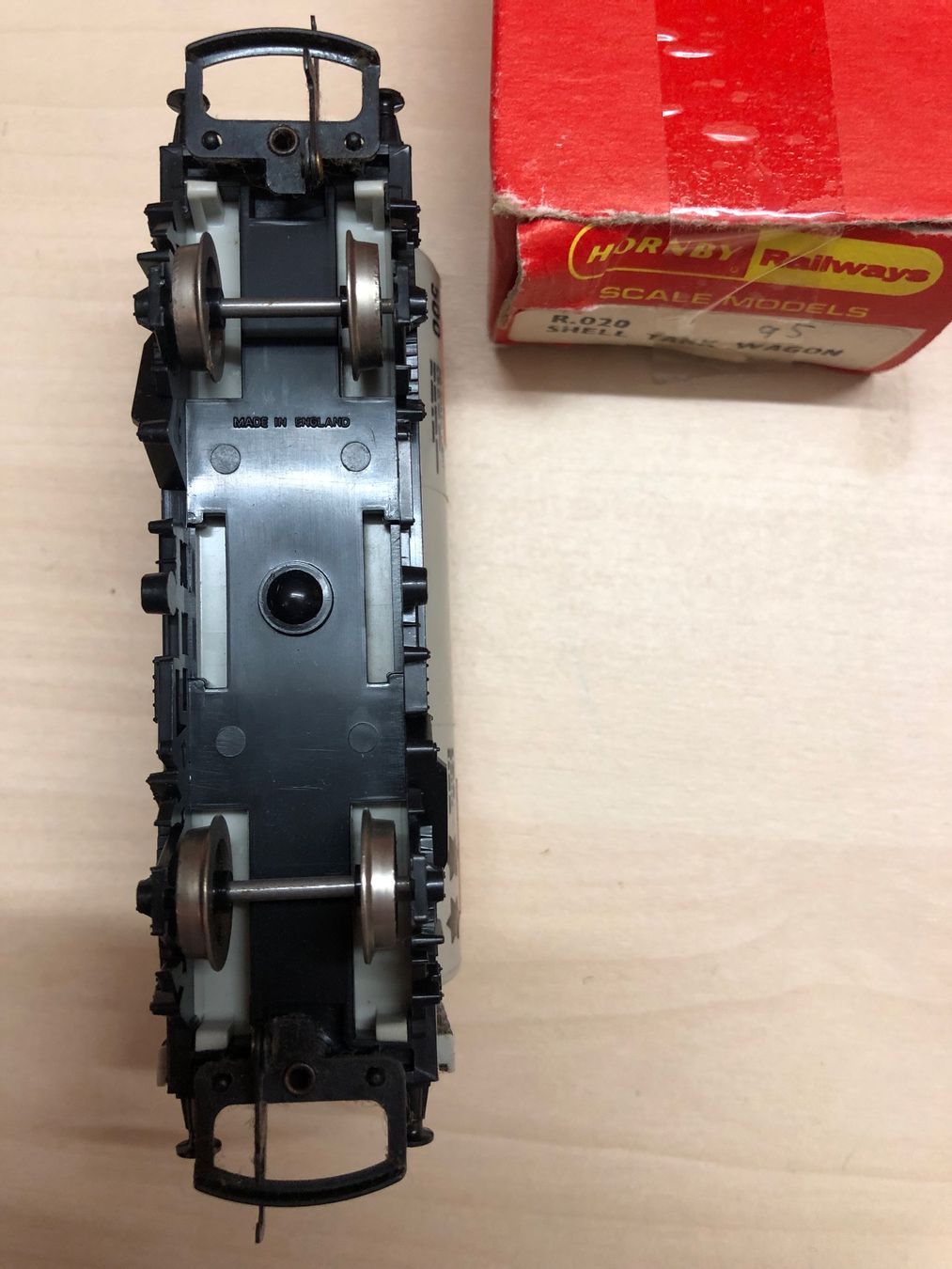 Hornby Modellini di ferrovie: 3 Modelleisenbahnwagen von Hornby – Usato da Rümligen venduto da Sibill 4