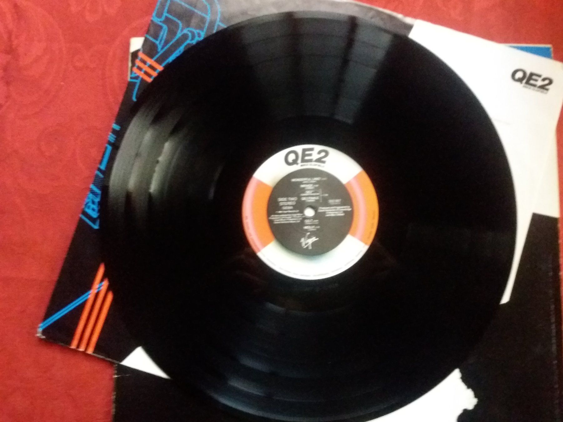 Dischi in vinile: LP (Mike Oldfield) QE2 – Usato da Meyrin venduto da toutatis 2