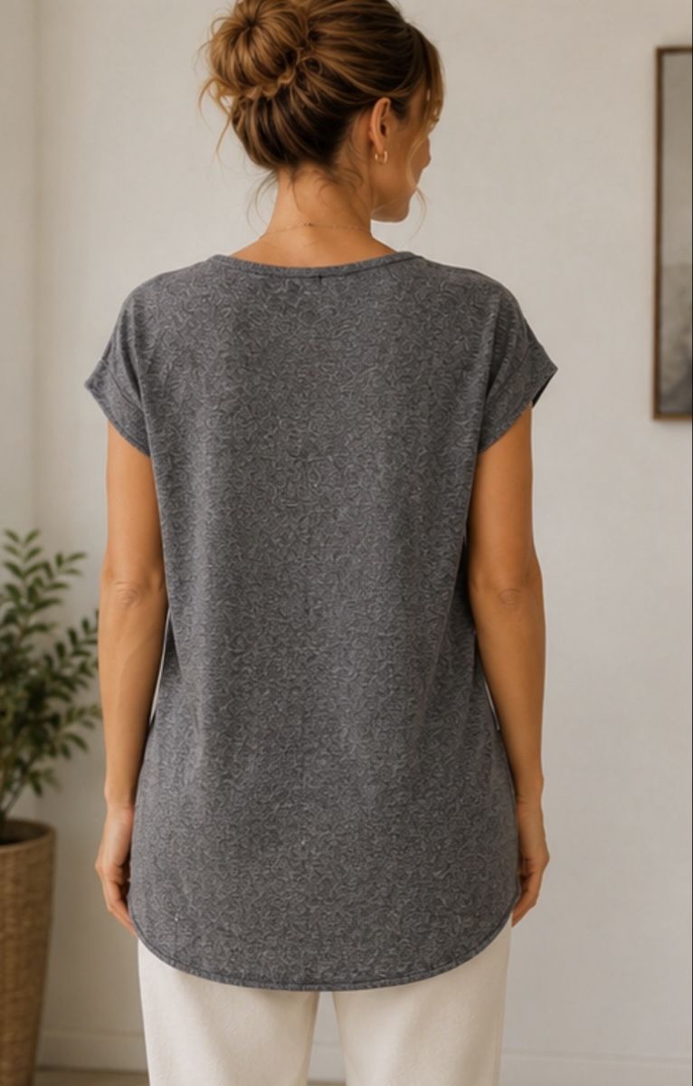 Tuniche: Tunique longue BEST MOUNTAIN grise à sequins – Nuovo e nell'imballaggio originale da Chêne bourg venduto da Elegance_2023 2