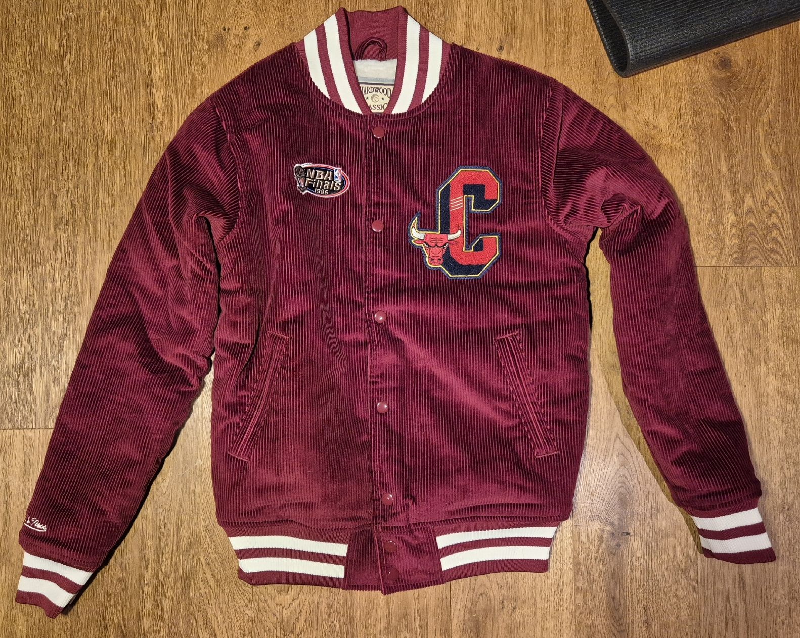 Mitchell & Ness Giacche: Chicago Bulls College Jacke – Nuovo (secondo la descrizione) da Oberegg venduto da FranziskaCH12