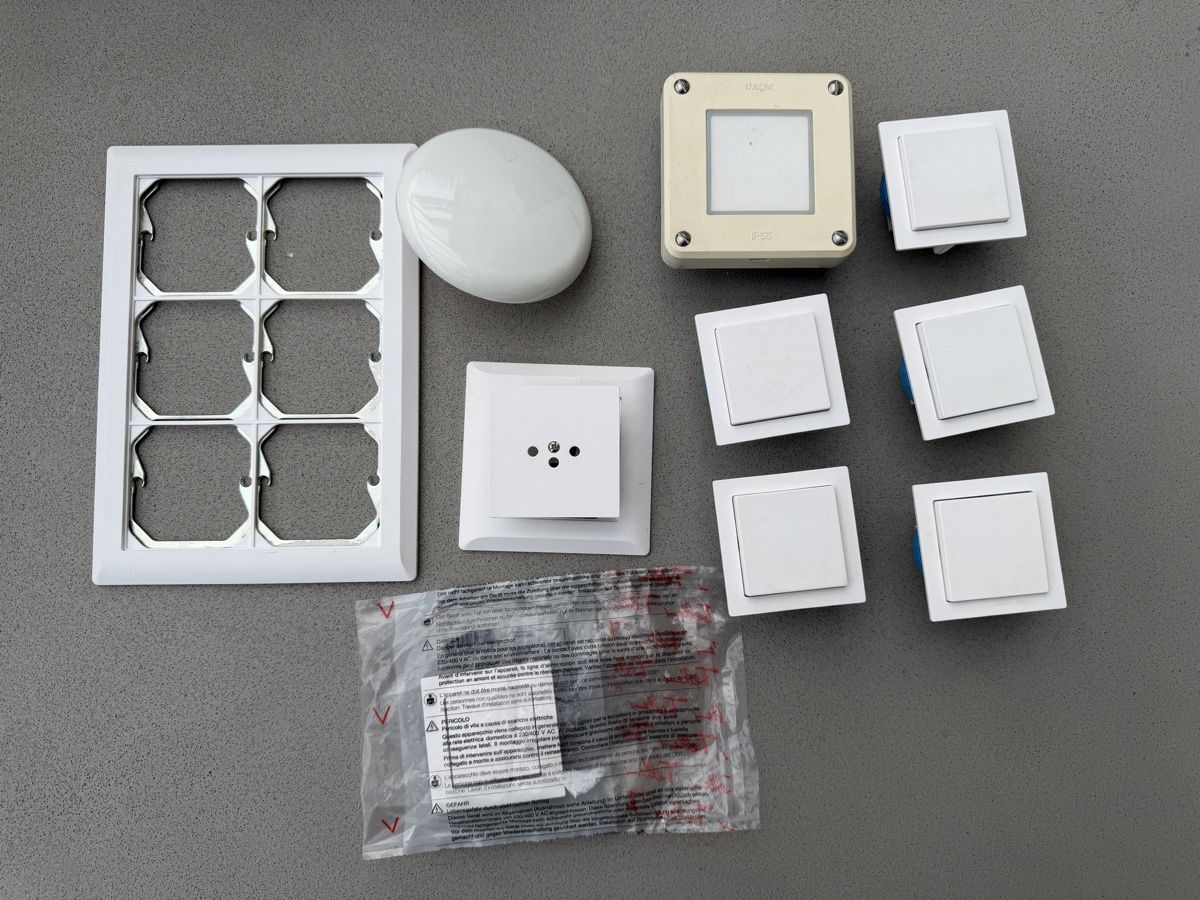 Interruttori: Elektroinstallationsmaterial Schalter Set gebraucht – Usato da Wolfhausen venduto da HelloSun03