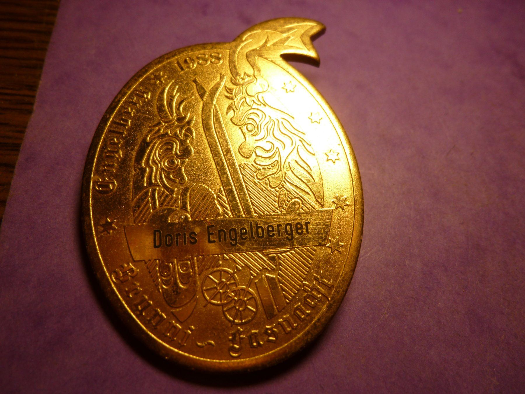 Plaketten & Abzeichen: ENGELBERG 1988 GOLD – Gebraucht aus Ried (Muotathal) von Mandarin02