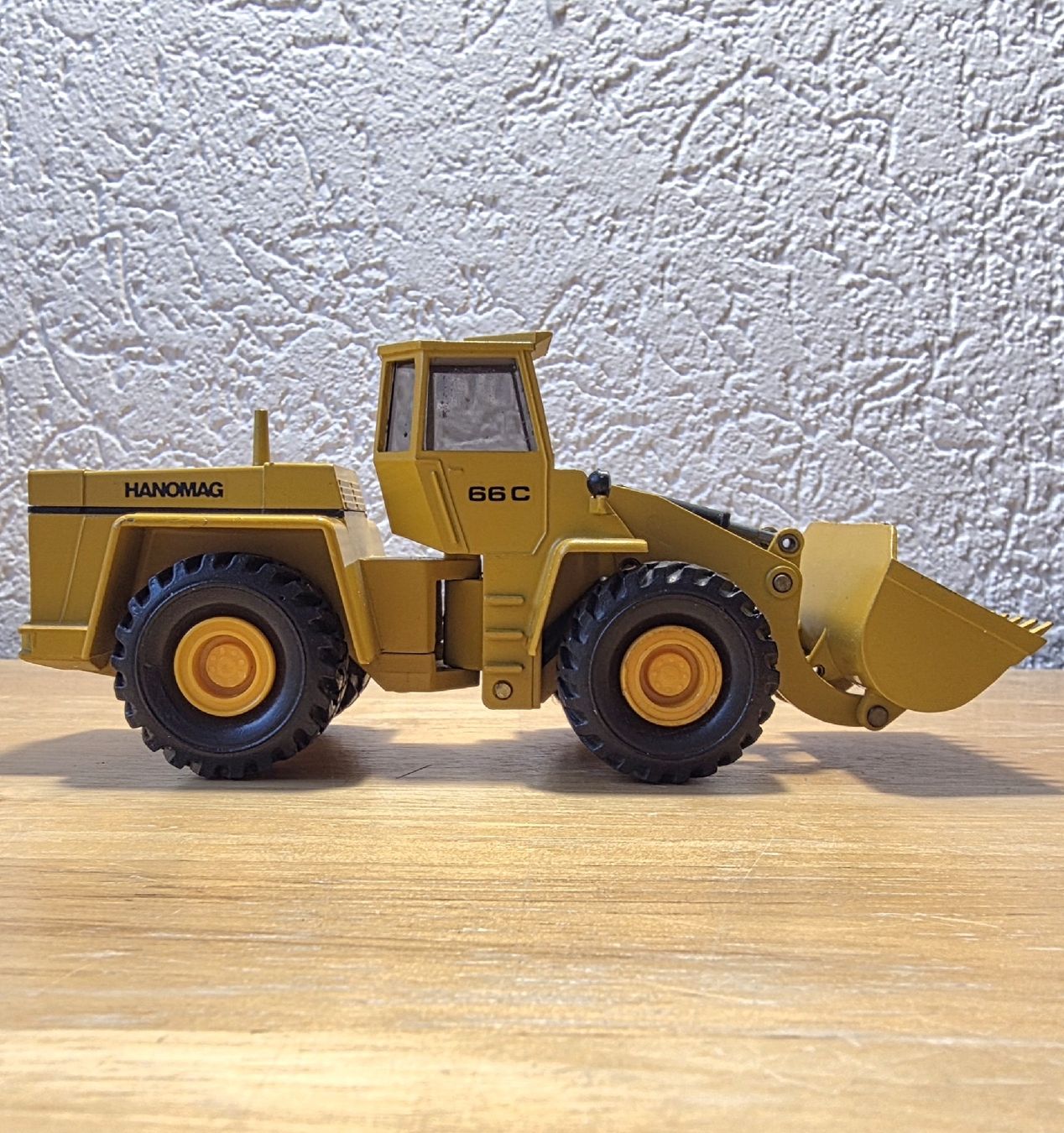 Modellbausätze & Standmodelle: Hanomag 66C Radlader, Siku, 1:50 – Gebraucht aus Männedorf von Modellbau-wyss 1