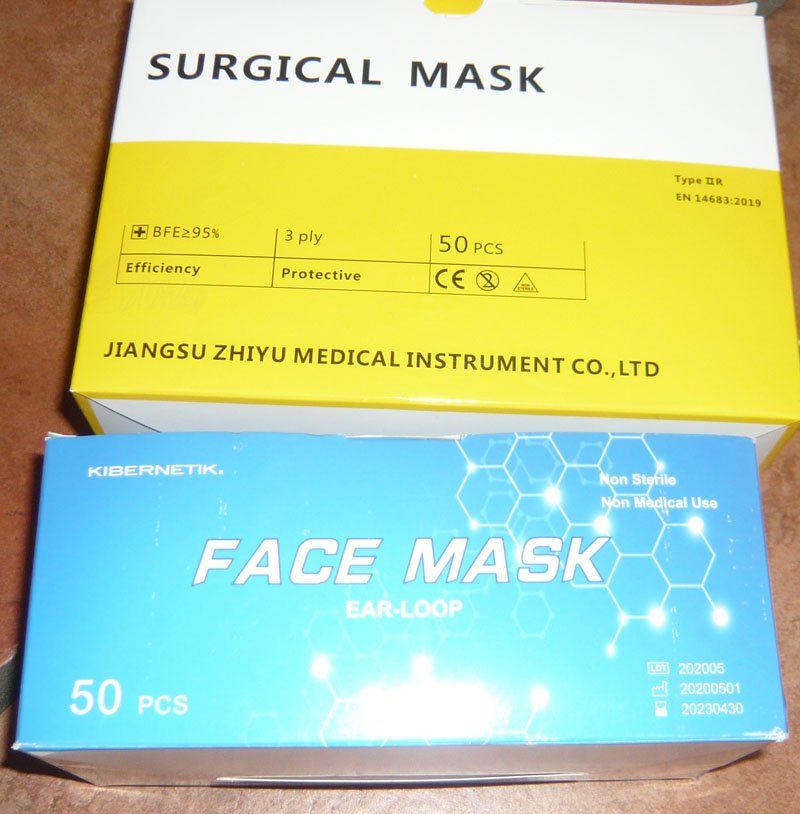Prodotti per la cura medica: 2 Verp. Gesichtsmasken – Nuovo (secondo la descrizione) da Ruggell venduto da Dolce9