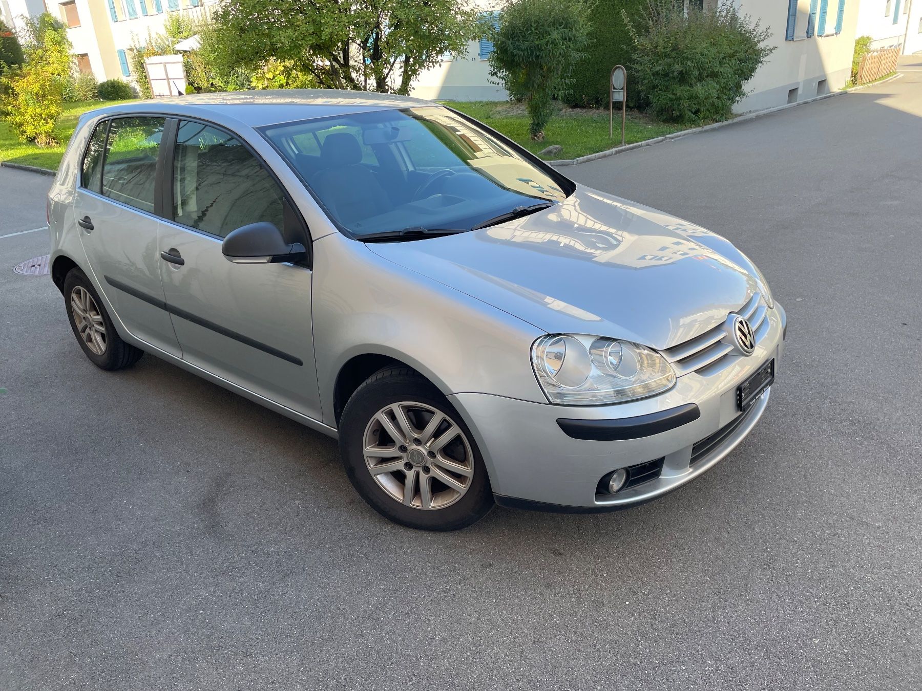VW Autos: VW Golf 5  1.4 – D'occasion à St. Gallen par alexa89 8