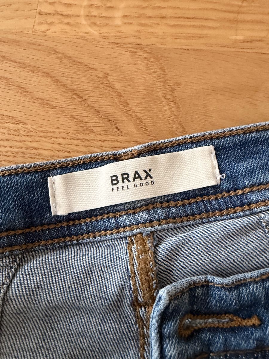 Brax Jeans: Brax Jeans Damen Hose  – D'occasion à Kriens par Humerus3