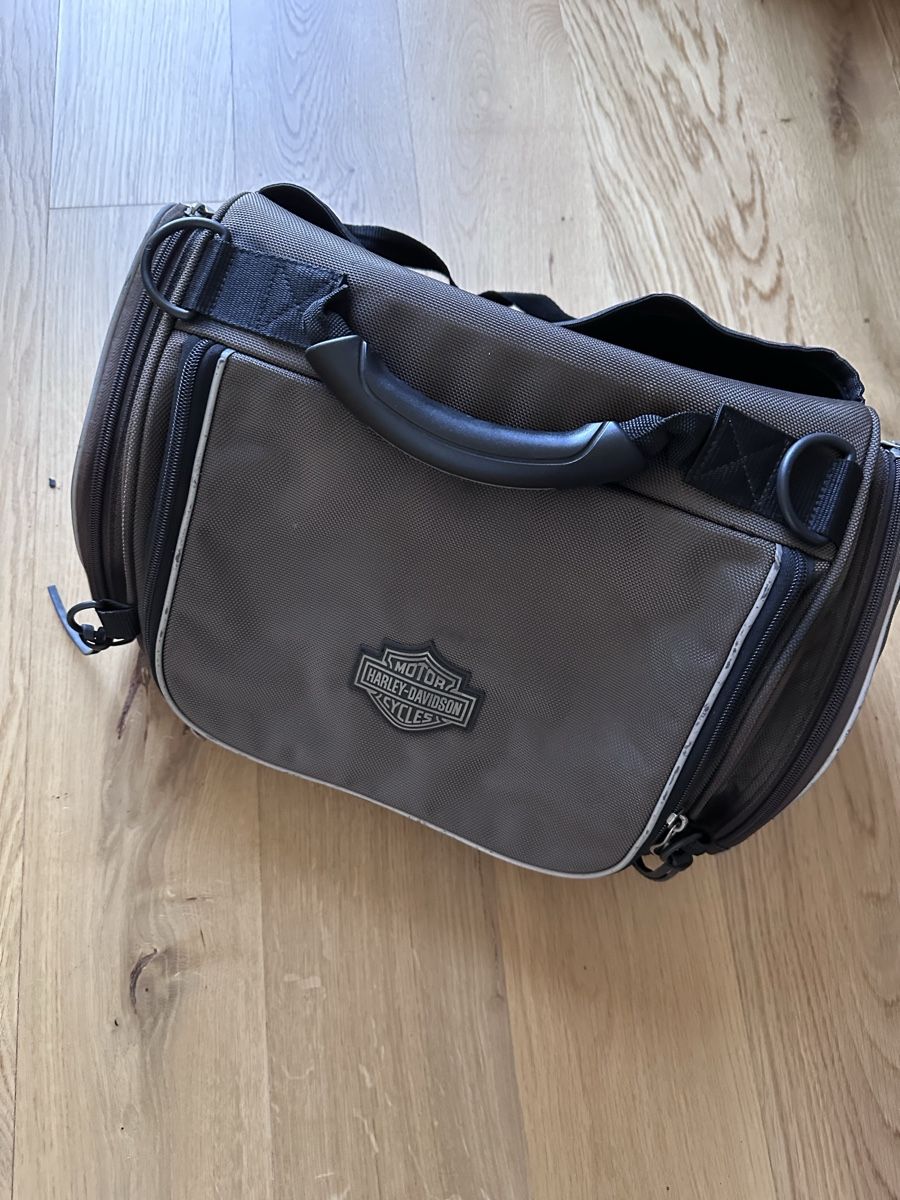 Harley-Davidson Valigie: Original Harley Davidson Motorrad Gepäcktaschen Set – Usato da Landschlacht venduto da KeyWest09 7