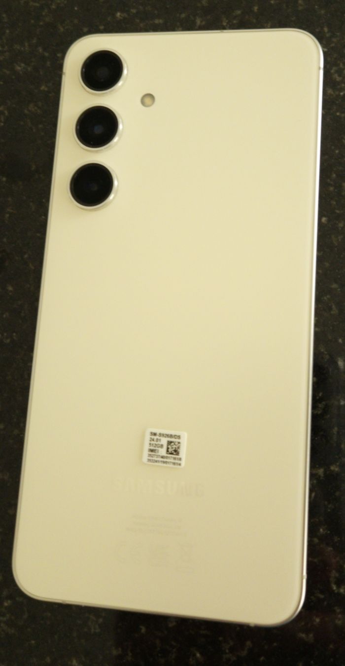 Samsung Handys / Smartphones: Samsung Galaxy S24 Plus 512MB – Defekt aus Kleindöttingen von boobee 2
